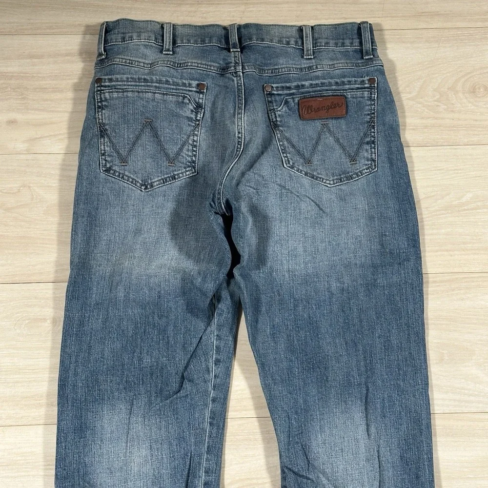 Wrangler Retro Slim Straight Jeans Mens 32x32 Blue Denim Stretch Faded 1088MWZJK